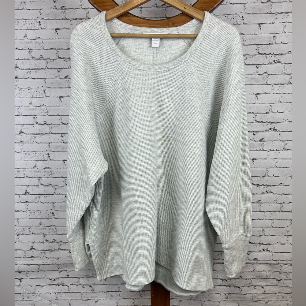 Athleta | Light Gray Waffle Knit Top Sweatshirt size 2X